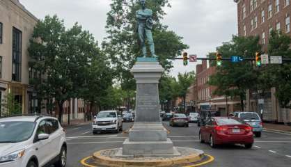 Après Charlottesville, la pression enfle autour des monuments confédérés