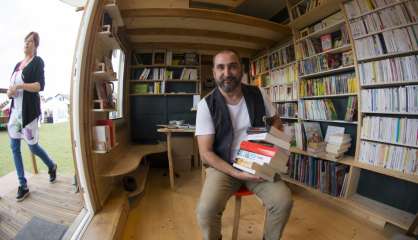 En Alsace, un libraire itinérant sillonne les déserts culturels