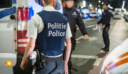 Attaques au couteau à Bruxelles et Londres contre des militaires et policiers