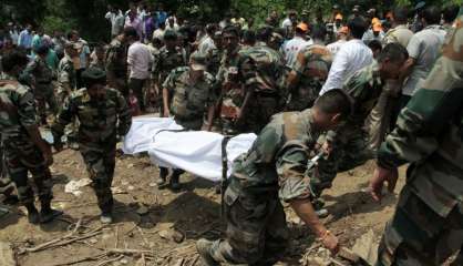 Inde: 45 morts dans un glissement de terrain 