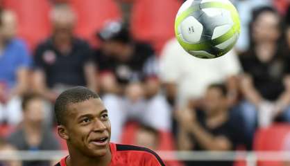 Paris SG: après Neymar, la tentation Mbappé