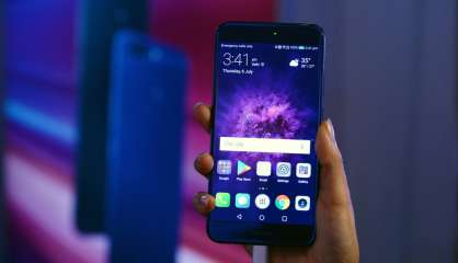 Smartphones: le chinois Huawei introduit l'intelligence artificelle dans sa puce