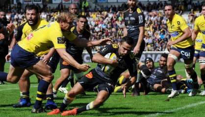 Top 14: le champion Clermont écrasé à La Rochelle