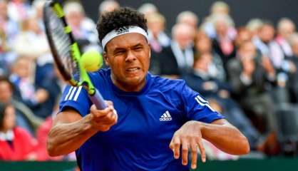 Coupe Davis: retour gagnant pour Tsonga qui égalise contre la Serbie