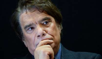 Bernard Tapie traité pour un cancer, sa famille 