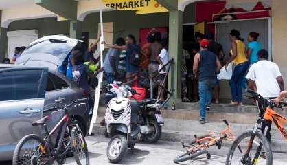 Irma: Paris et La Haye dénoncent des pillages à Saint-Martin