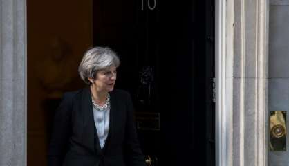 Brexit: Theresa May convoque son gouvernement à la veille de son discours