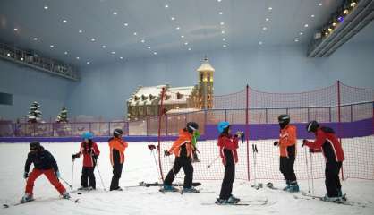 En Chine, dans le plus grand parc de ski en salle du monde