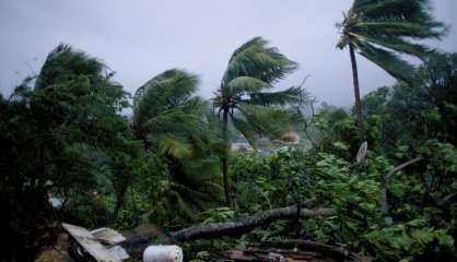 Maria: un mort et deux disparus en Guadeloupe  