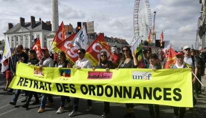 Droit du travail: les ordonnances passent l'étape du conseil des ministres
