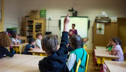 Enseigner fait religieux et morale, défis de l'école laïque française