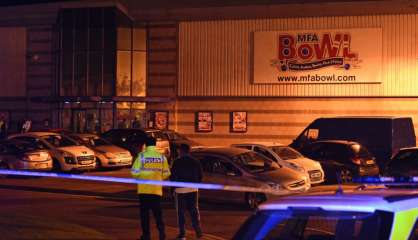 Royaume-Uni: un homme interpellé après avoir pris en otage deux employés d'un bowling