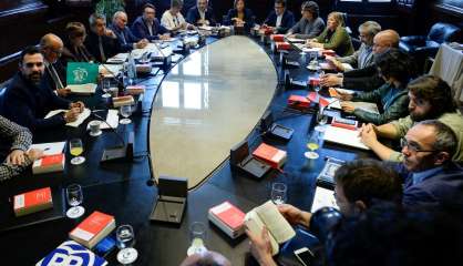 Catalogne: les indépendantistes prévoient une réunion de leur parlement jeudi 