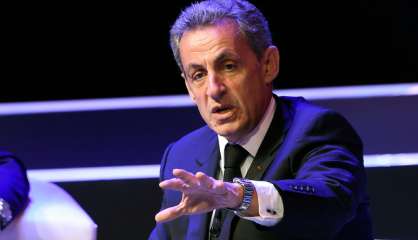 Écoutes: le parquet national financier réclame un procès pour Sarkozy