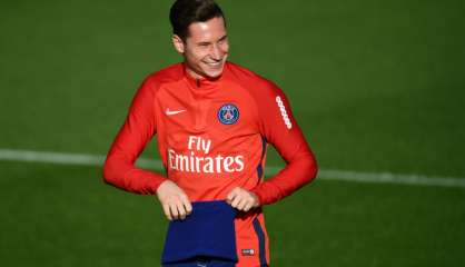 PSG: Draxler, Di Maria et Alves titulaires à Dijon