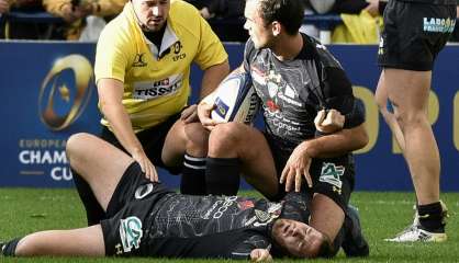 Rugby: cinq mois d'absence pour l'ouvreur de Clermont et de la France, Camille Lopez, blessé (club)