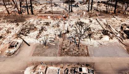 La Californie en flammes secourue par les Etats voisins, 23 morts