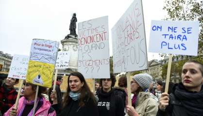 #Metoo: plusieurs centaines de personnes rassemblées en France contre le harcèlement 