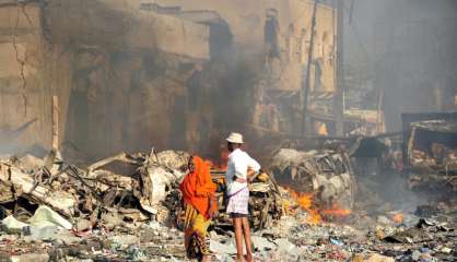 A Mogadiscio, des habitants désespérés à la recherche de leurs proches