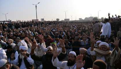 Pakistan: le leader islamiste appelle à la fin du sit-in