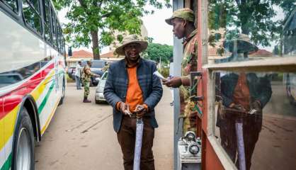 Zimbabwe: Mugabe en passe d'être lâché par tous ses pairs 