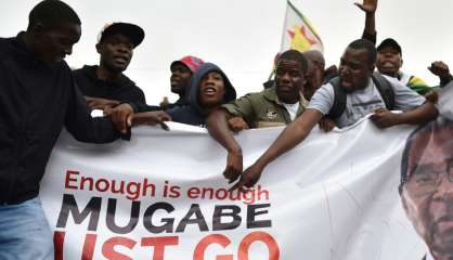 Les Zimbabwéens dans la rue pour demander le départ de Mugabe