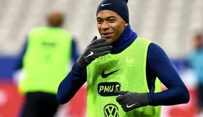 Bleus: avec Mbappé et Coman sur les ailes contre le Pays de Galles