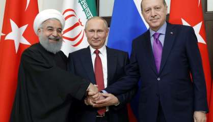 Syrie: Poutine rallie Erdogan et Rohani à l'idée d'une réunion politique en Russie