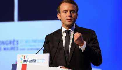 Macron hué et sifflé par une partie des maires à son arrivée au Congrès