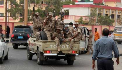 Yémen: au moins cinq morts dans deux attentats suicide à Aden