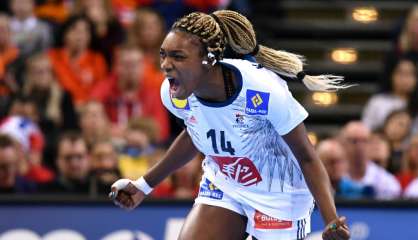 Hand: les Françaises championnes du monde