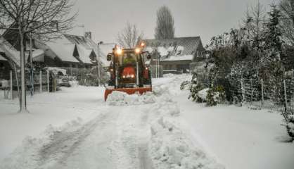 Tempête Ana: encore 36.000 foyers privés d'électricité en France