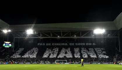 Ligue 1: deux matches à huis clos partiel pour Saint-Etienne, Fekir non sanctionné