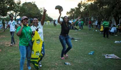 L'ANC sauve son unité après une élection à suspense