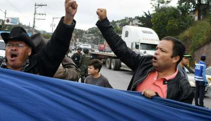 Honduras: l'armée déloge les manifestants contre la 