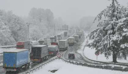 Neige: difficultés de circulation en Auvergne-Rhône-Alpes