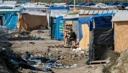 A Calais, des centaines de migrants piétinent toujours aux portes de l'Angleterre