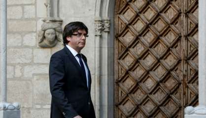 Espagne: la justice suspend l'investiture de Puigdemont comme président de Catalogne