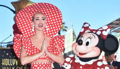 Minnie reçoit une étoile à Hollywood, quelques décennies après Mickey