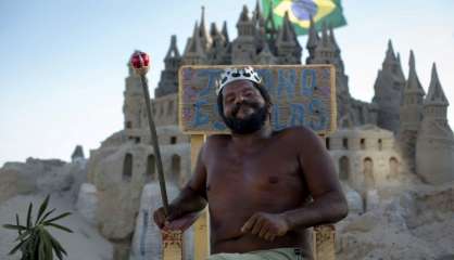 Pour Marcio, la vie de château (de sable) à Rio de Janeiro