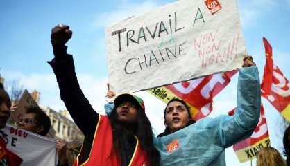 Mobilisation pour les personnes âgées: début du rassemblement à Paris