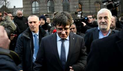 Madrid décidé à empêcher le retour de Puigdemont 