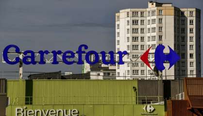 Carrefour annonce 2.400 suppressions de postes en France via des départs volontaires