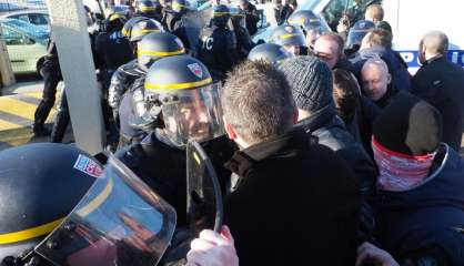 Prisons: les syndicats claquent la porte des négociations, le conflit s'enlise