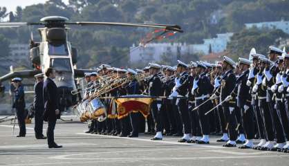 Macron veut rassurer les Armées, avec un effort budgétaire 