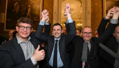 Législatives partielles: doublé victorieux de LR face à LREM