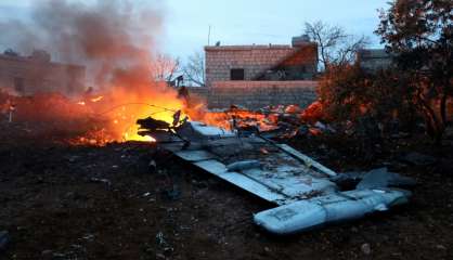 Syrie: un avion russe abattu par un groupe jihadiste, le pilote tué