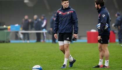 Tournoi: une charnière Jalibert-Machenaud, chez les Bleus, contre l'Irlande