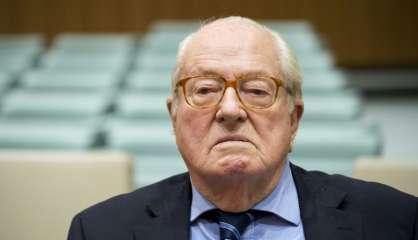 Jean-Marie Le Pen reste exclu du FN mais conserve son statut de président d'honneur