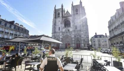 Incendie dans la cathédrale de Nantes: le bénévole du diocèse remis en liberté